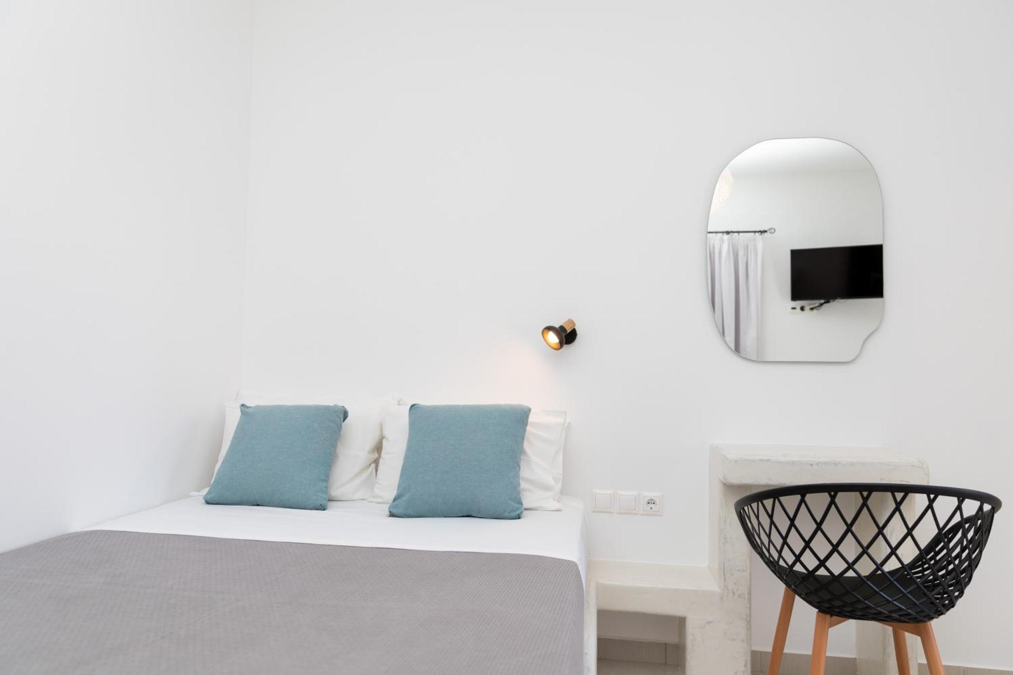 Depis Place And Apartment Naxos City
